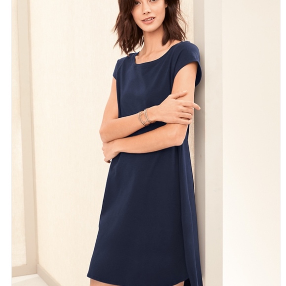 backless 1920s dress